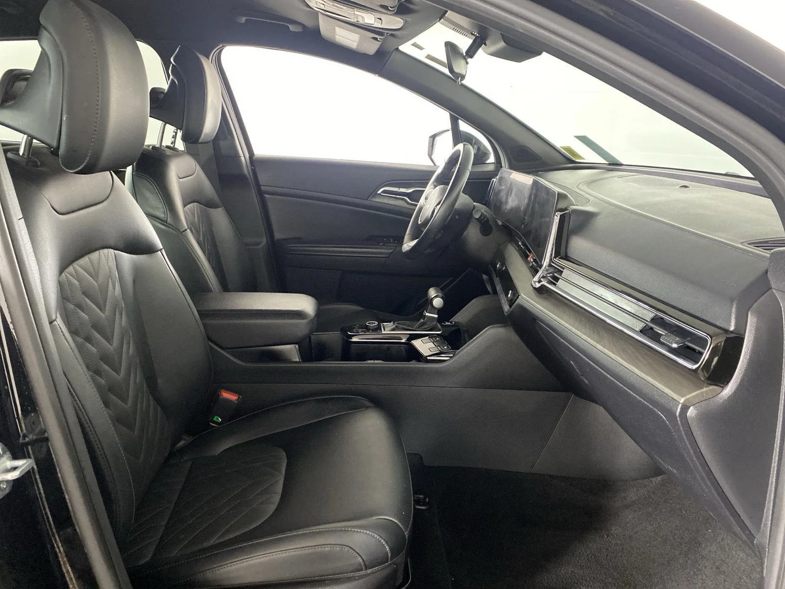 Used 2024 Ebony Black Kia X-Line image 28