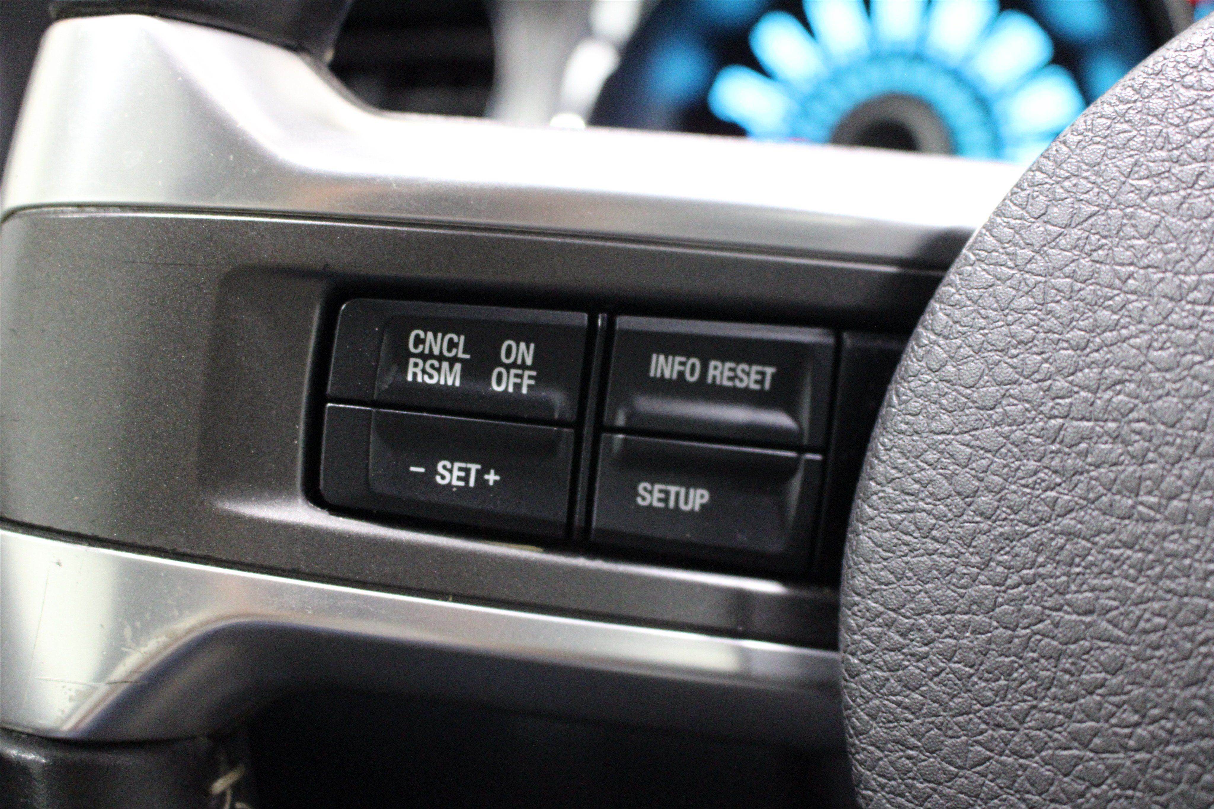 Used 2013 Black Ford V6 image 12