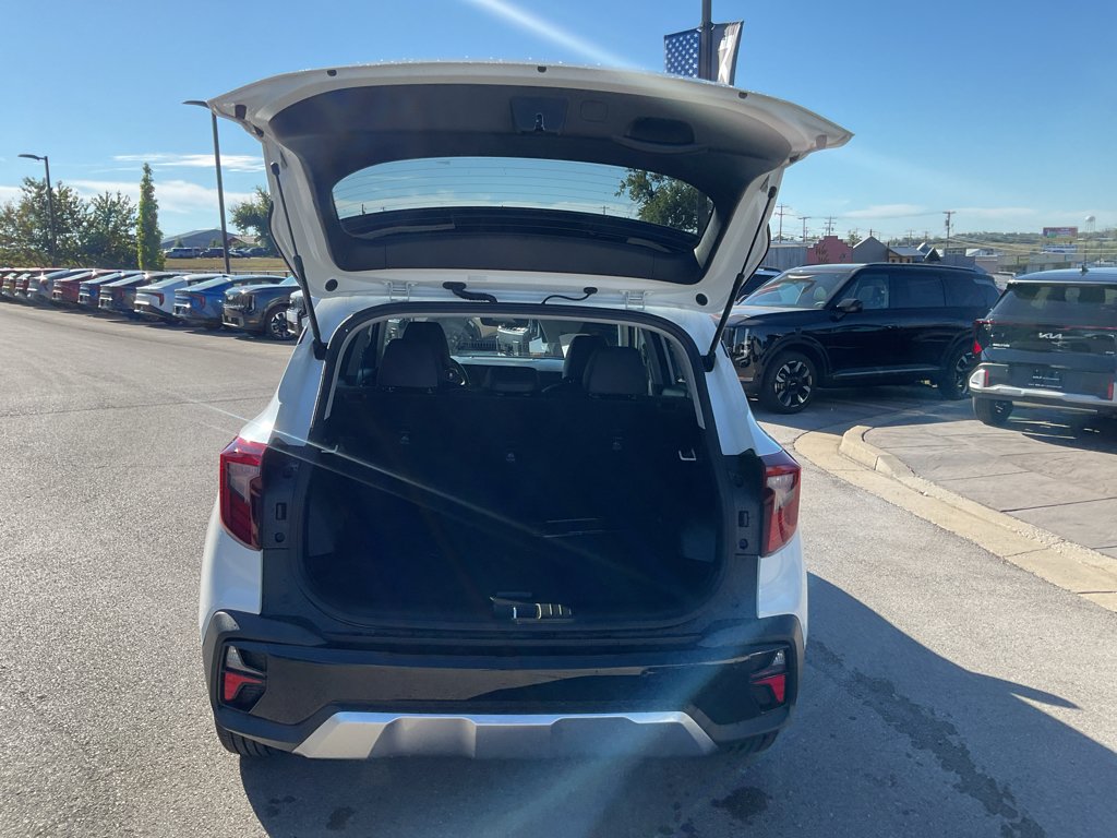 Used 2026 Snow White Pearl Kia EX image 13