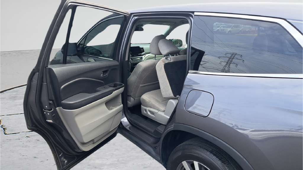 Used 2021 Gray Honda EX image 11