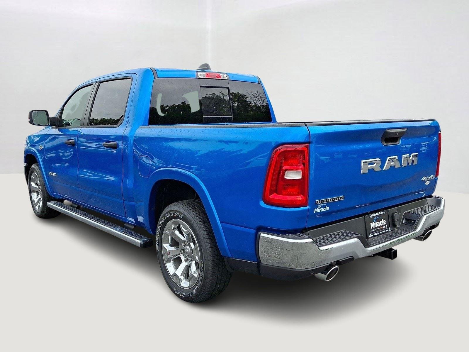 New 2026 Hydro Blue Pearl-Coat Exterior Paint RAM Big Horn image 5