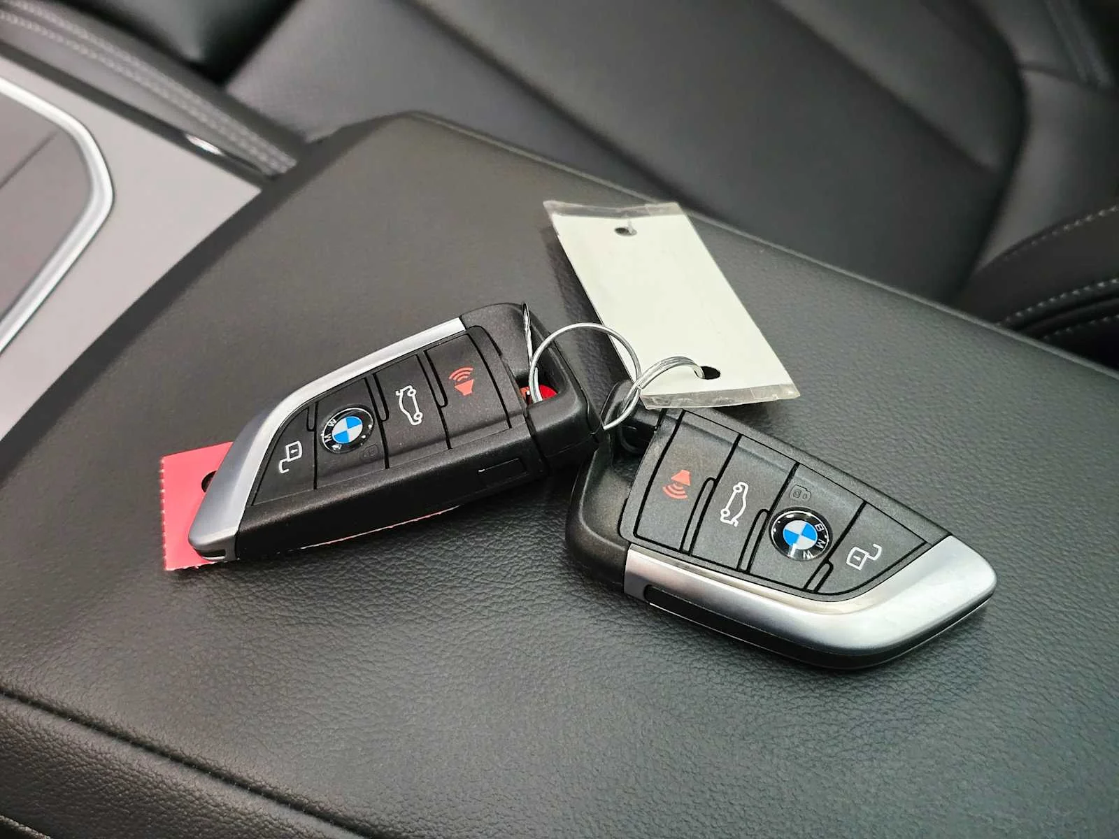 Used 2023 Alpine White BMW 230i xDrive image 30