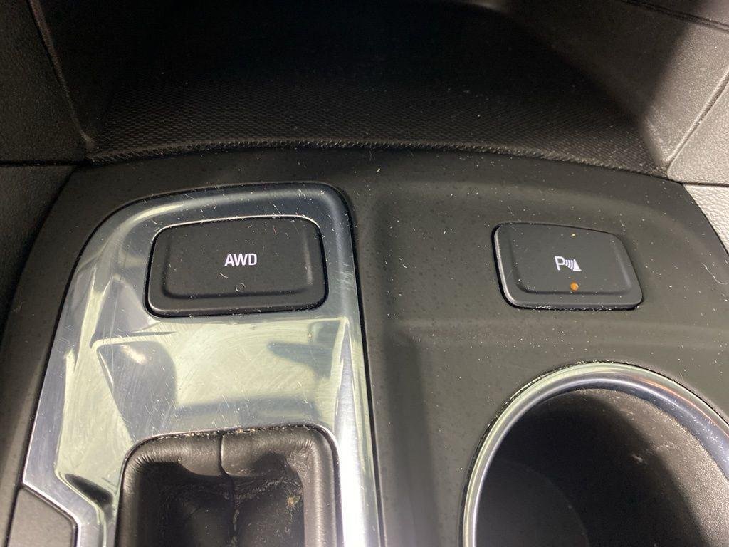 Used 2024 Black Metallic Chevrolet LT image 21