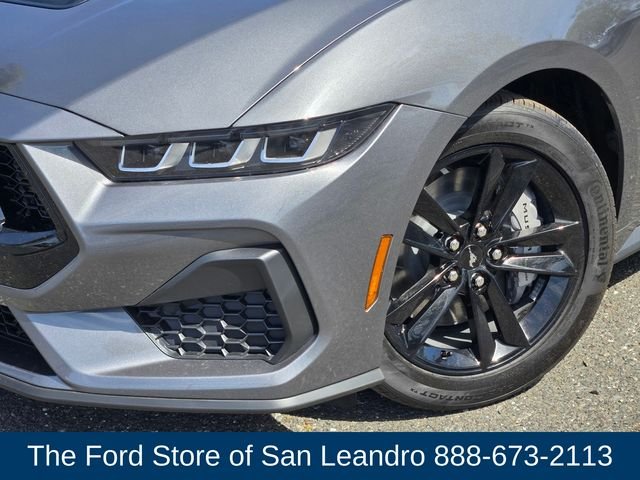 2025 Ford Mustang GT Fastback - Photo 11