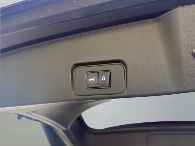 Used 2021 Gray Nissan SL image 28