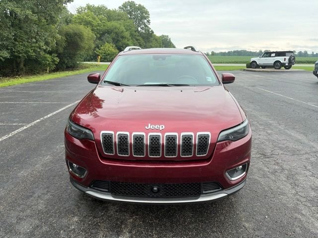 Used 2021 Velvet Red Pearlcoat Jeep Limited image 5