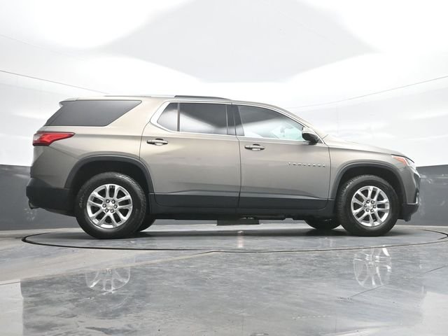 Used 2018 Gray Chevrolet LT image 25