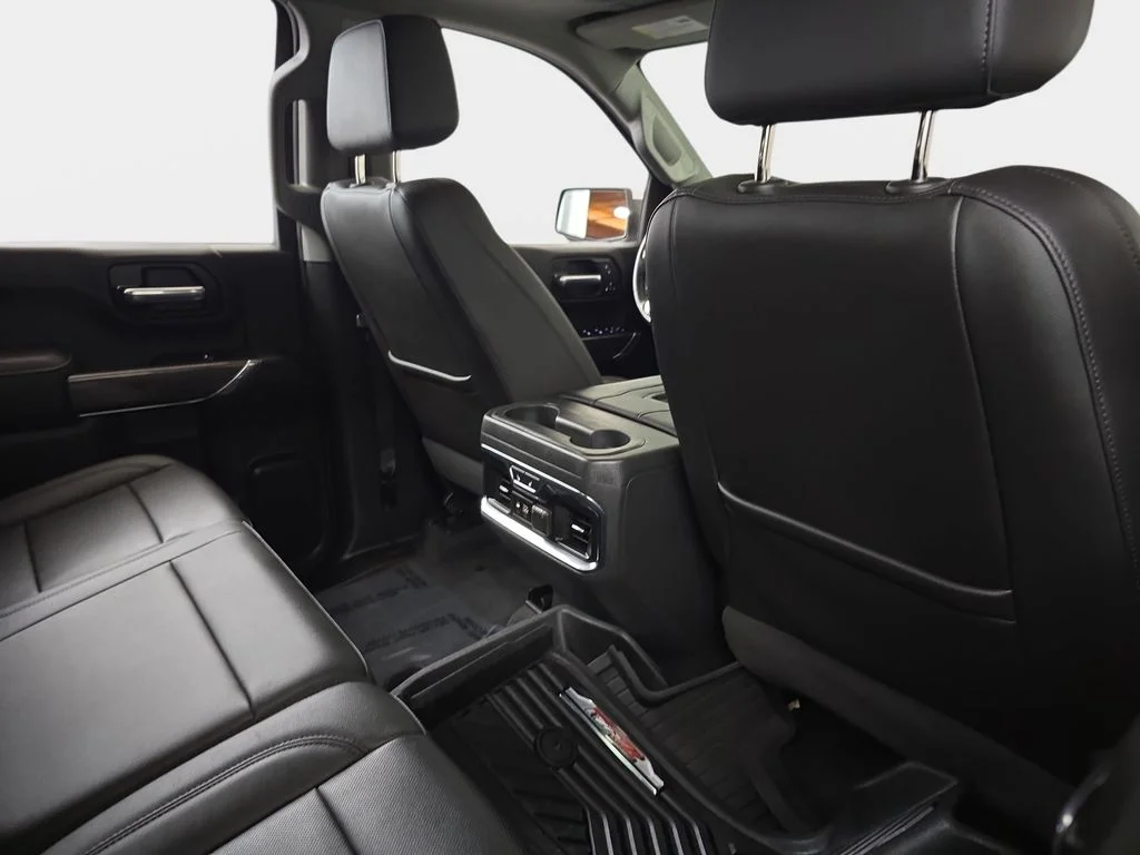 Used 2020 Iridescent Pearl Tricoat Chevrolet LTZ image 13