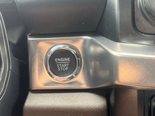 Used 2025 Gray Ford King Ranch image 39