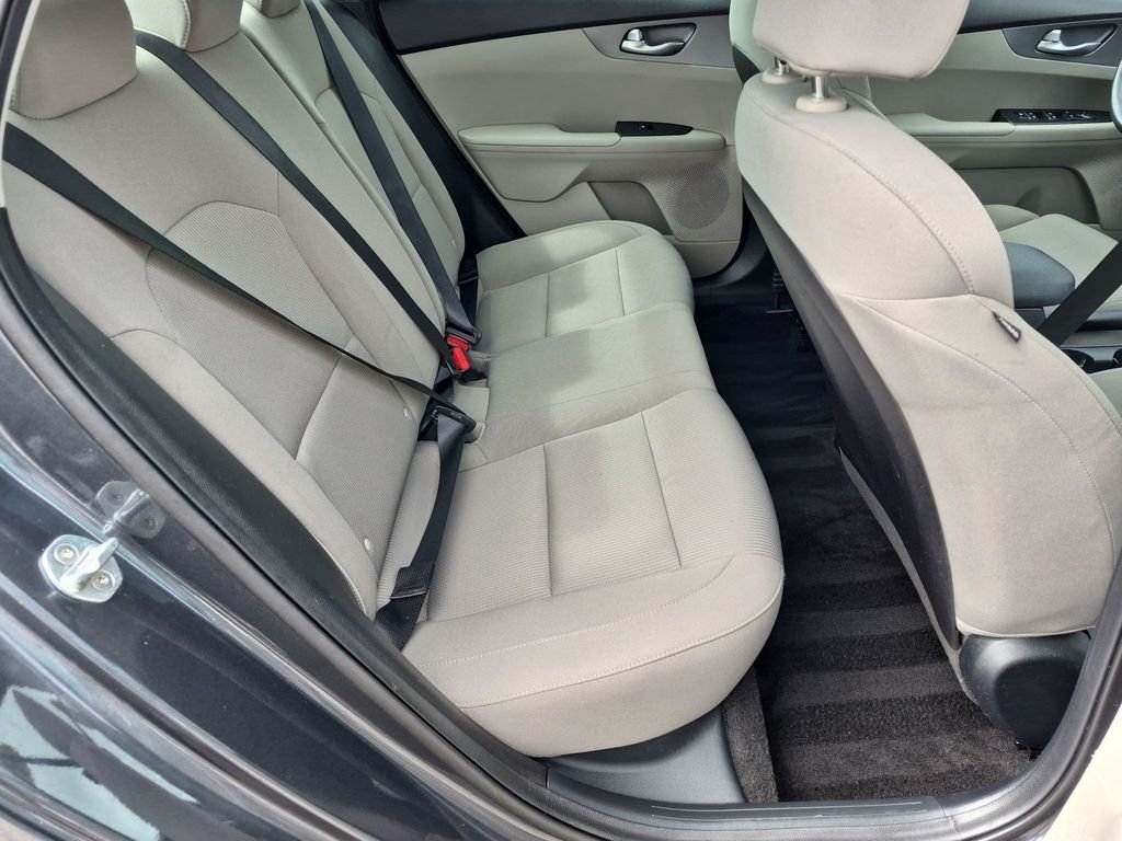 Used 2019 Gray Kia LXS image 25