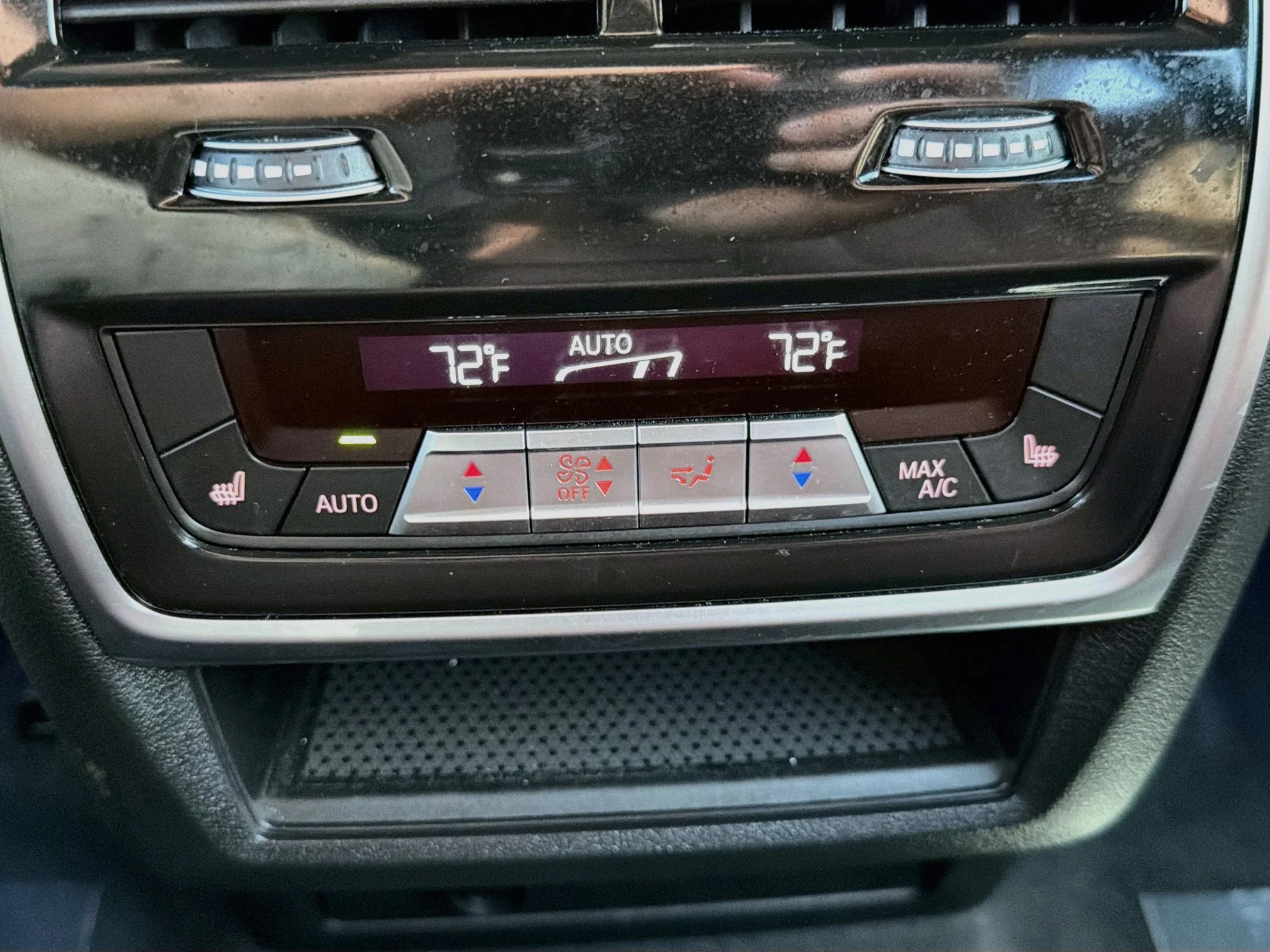 Used 2025 Black Sapphire Metallic BMW xDrive50e image 20