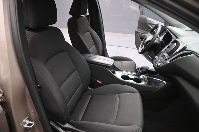 Used 2023 Gray Chevrolet LT image 24