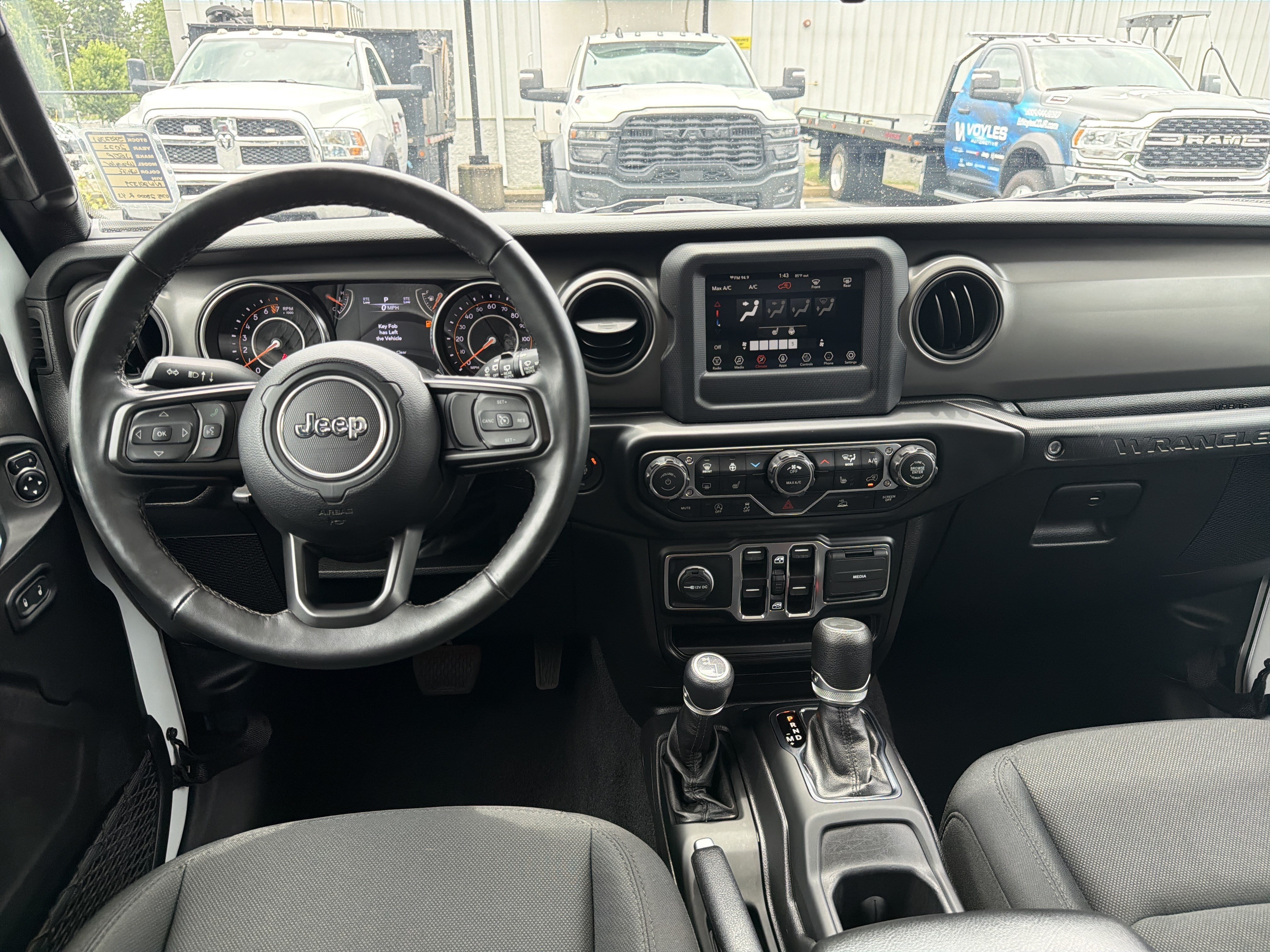 Used 2022 Bright White Clearcoat Jeep Unlimited Sport S image 27