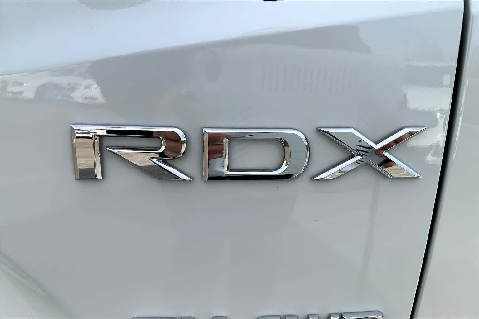 Certified Used 2021 Platinum White Pearl Acura  image 10
