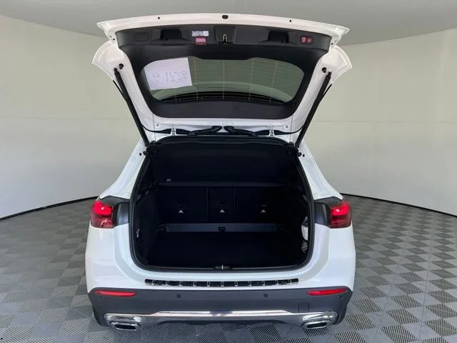 New 2026 Polar White Mercedes-Benz GLA 250 image 80