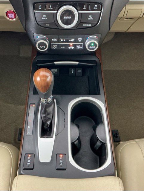 Used 2017 White Diamond Pearl Acura  image 23