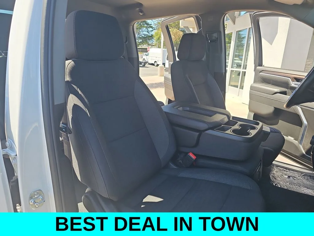 Used 2025 White Chevrolet LT image 10