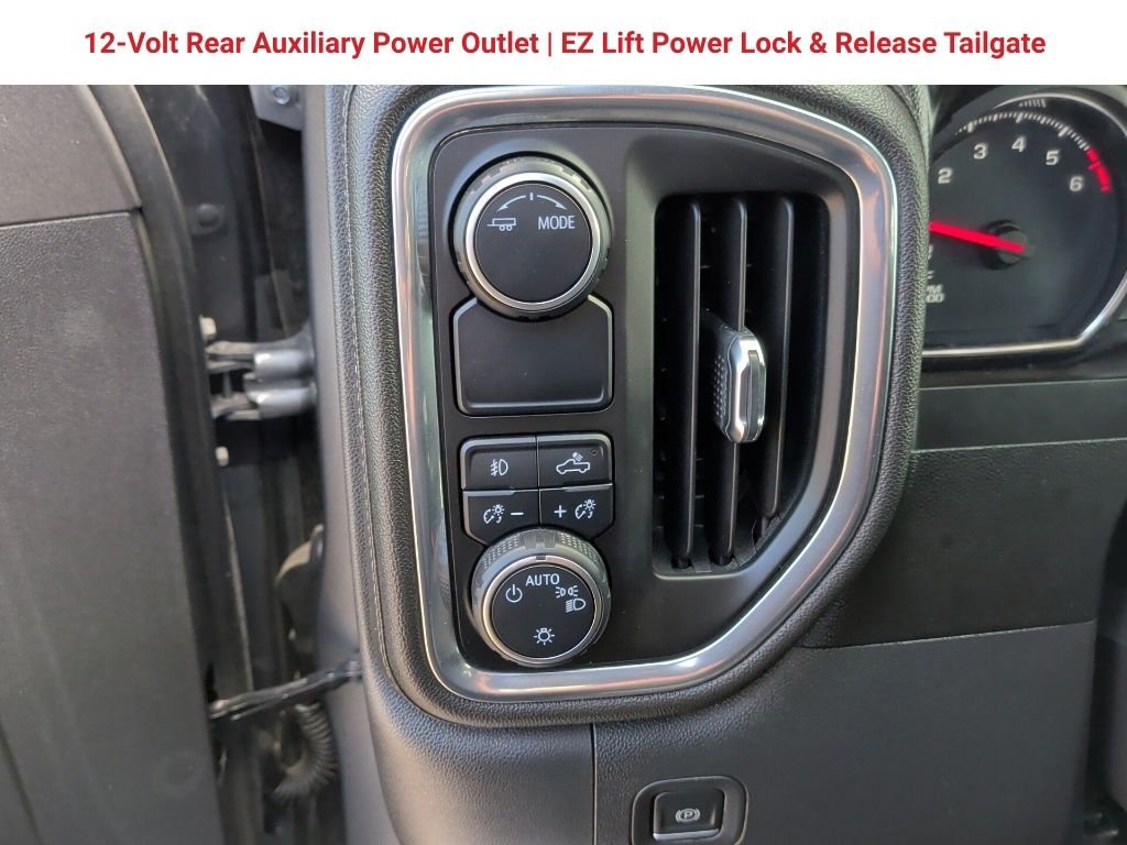 Used 2021 Gray Chevrolet RST image 18