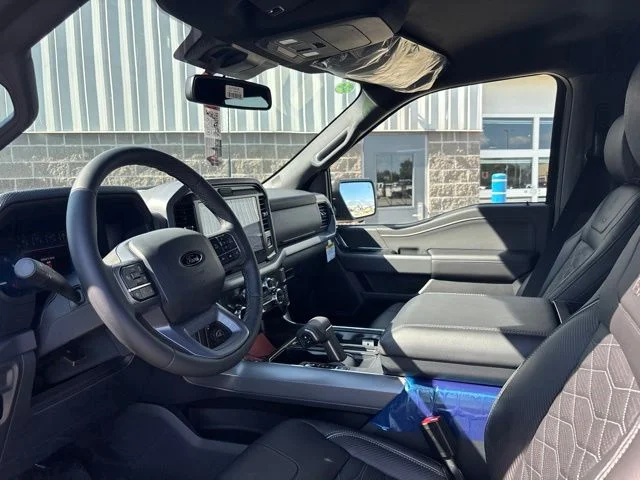 New 2026 Carbonized Gray Metallic Ford XLT image 19