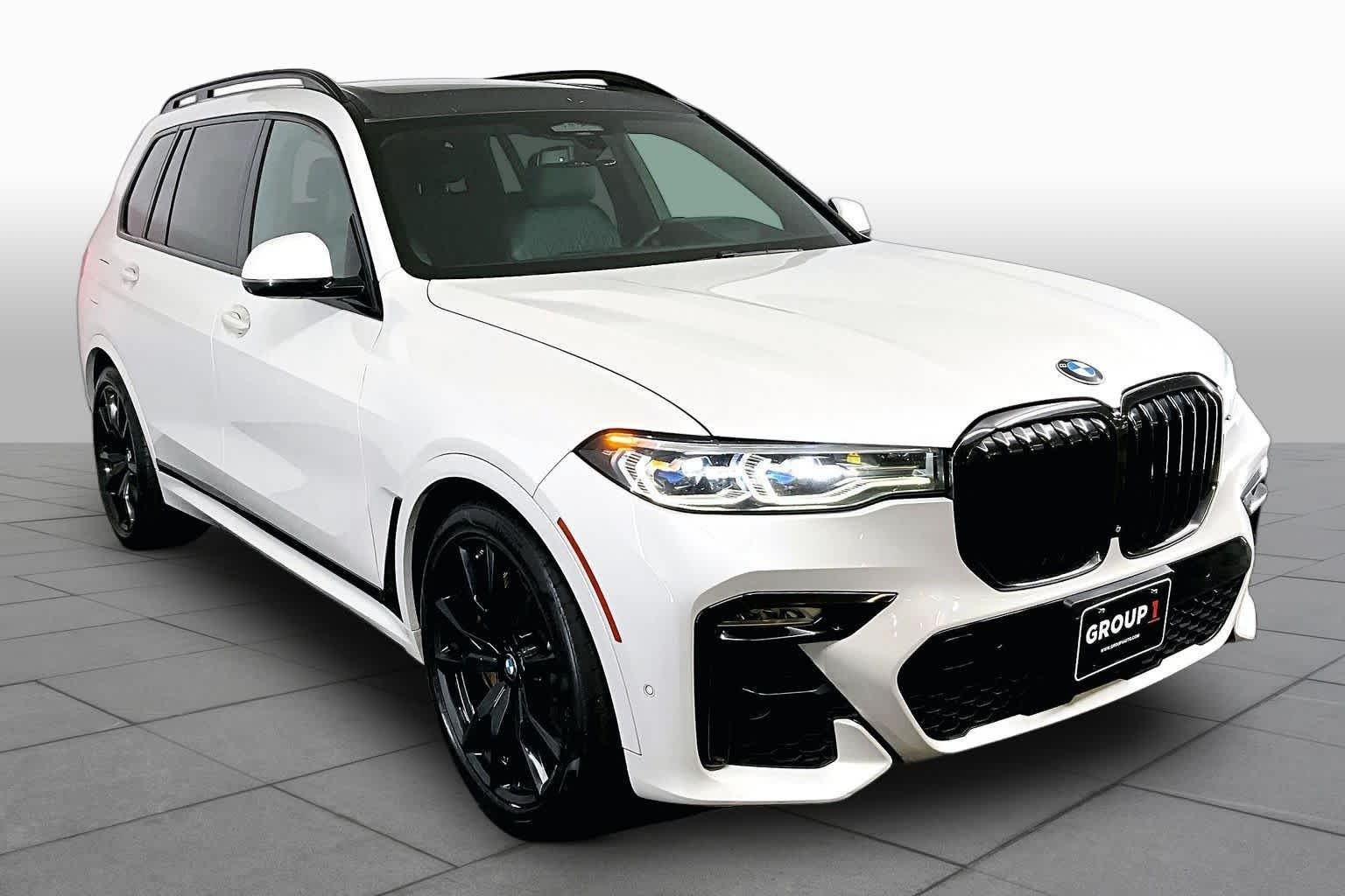 Used 2020 Alpine White BMW M50i image 3
