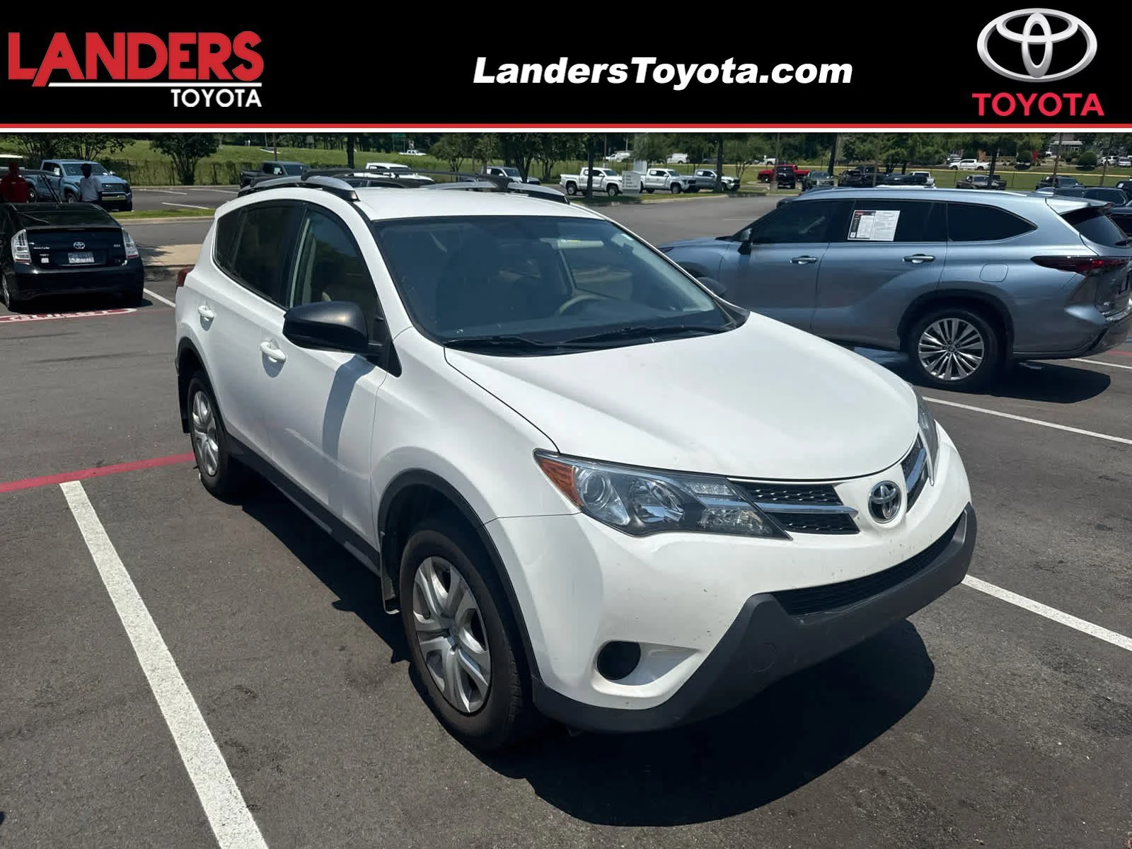 2013 Toyota RAV4 LE's photo
