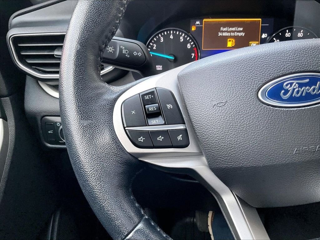 Used 2022 Black Ford XLT image 24
