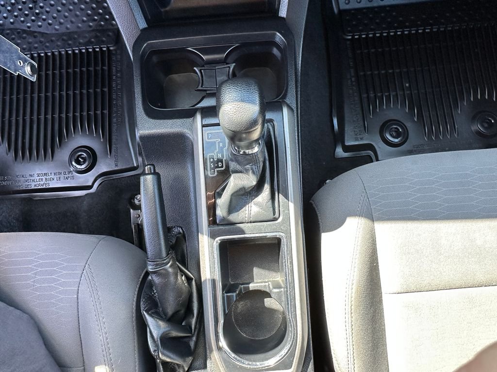 Used 2018 Red Toyota SR5 image 19