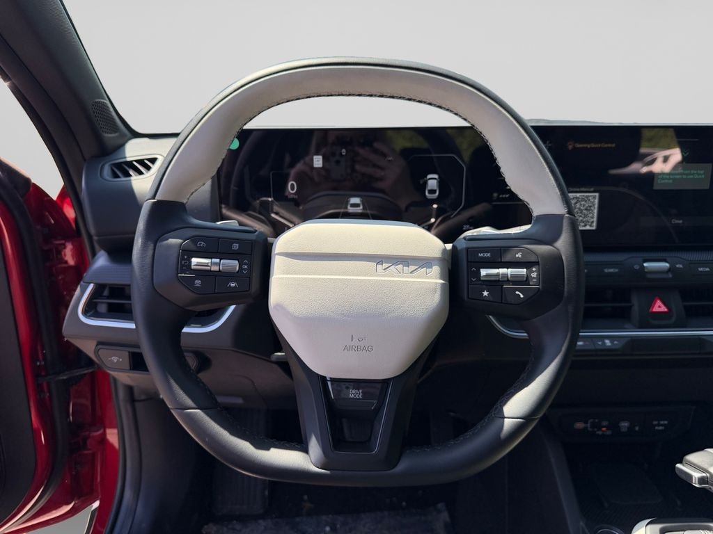 2025 Kia K4 GT-Line - Photo 13