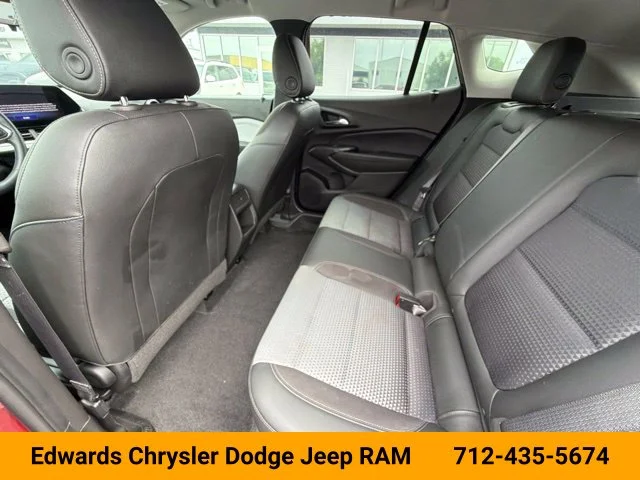 Used 2025 Red Chevrolet LT image 27
