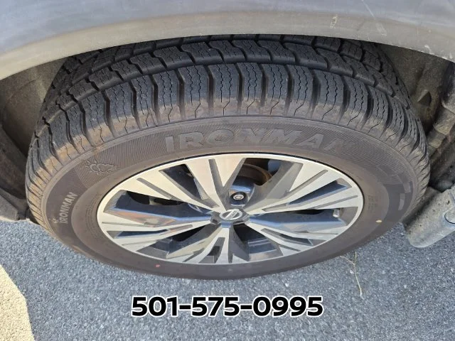 Used 2021 Blue Nissan SV image 7