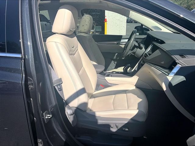 Used 2021 Green Cadillac Premium Luxury image 7