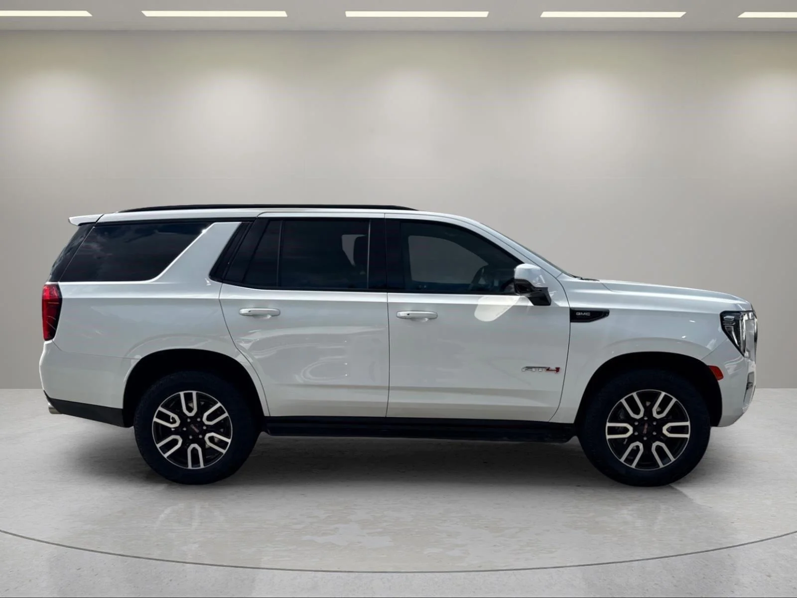 Used 2024 Summit White GMC AT4 image 6