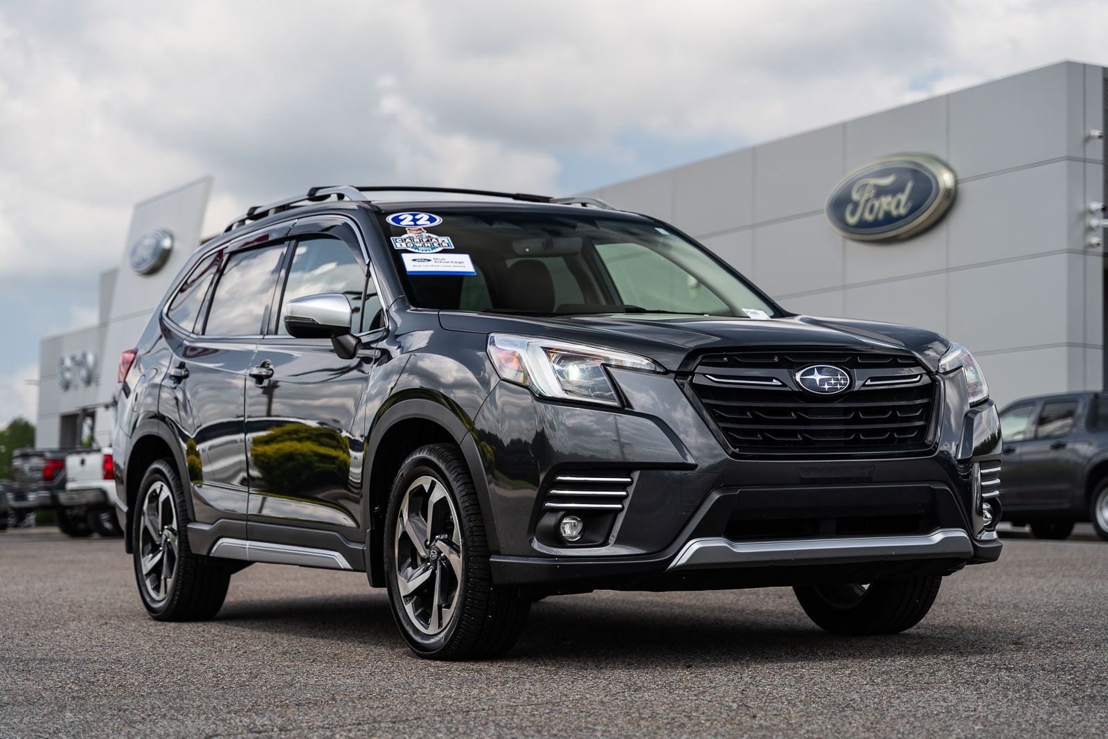2022 Subaru Forester Touring's photo