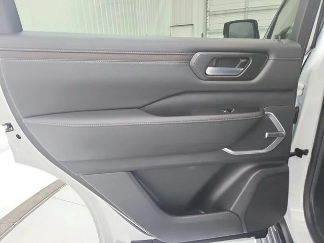 New 2026 White Nissan Platinum Reserve image 39