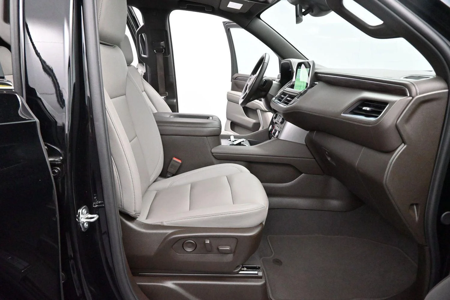 Used 2024 Black Chevrolet LT image 36