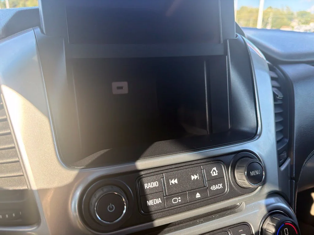 Used 2016 SUMMIT WHITE Chevrolet LTZ image 29