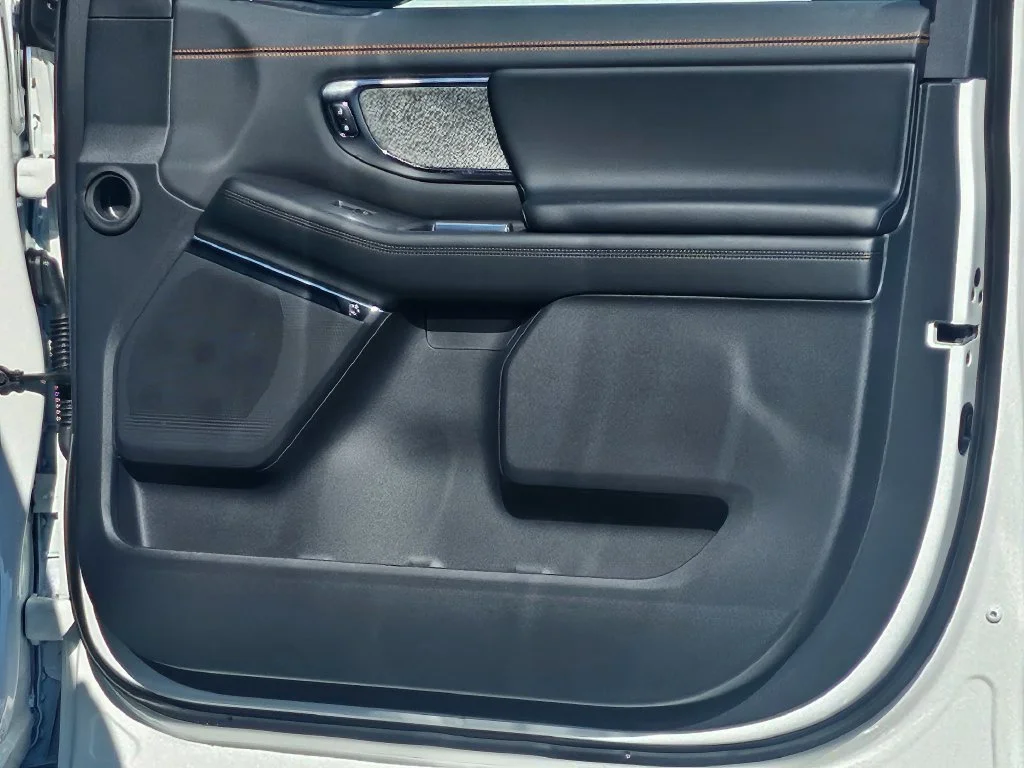 New 2027 White Ford Tremor image 41