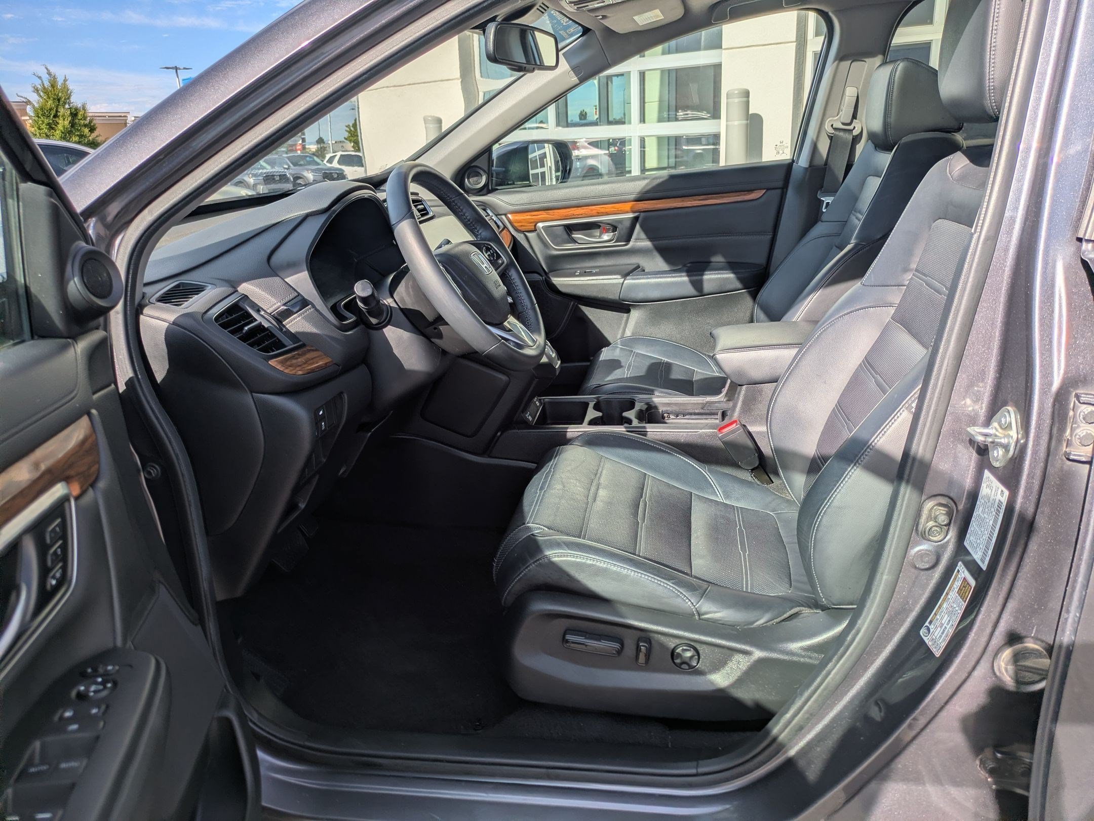 Certified Used 2020 Modern Steel Metallic Honda EX-L image 17