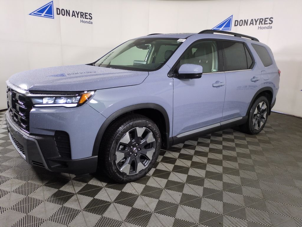 2026 Honda Pilot Touring AWD's photo