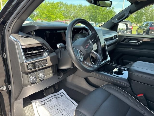 Used 2025 Onyx Black GMC Elevation image 26