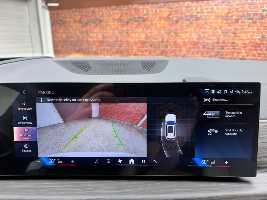 New 2026 White BMW xDrive40i image 20
