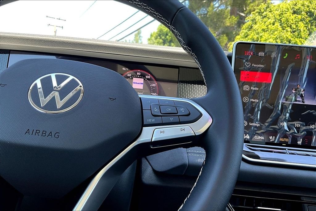 New 2026 Silver Volkswagen 2.0T SE image 11