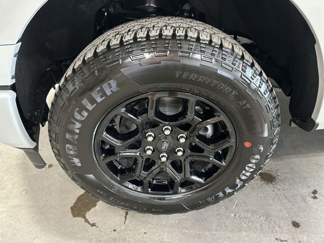 New 2026 Avalanche Ford XLT image 22