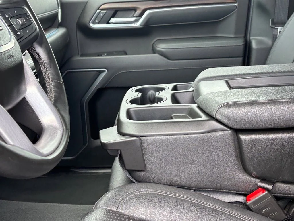 Used 2025 Black GMC SLT image 11