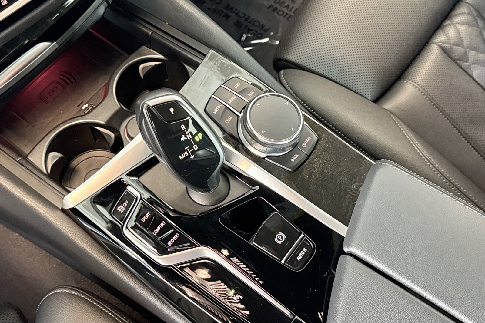 Used 2023 Alpine White BMW 540i image 16