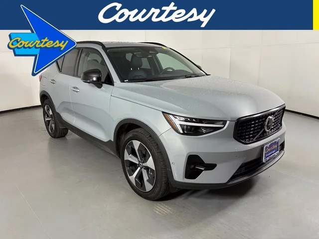2026 Volvo XC40 B5 Plus