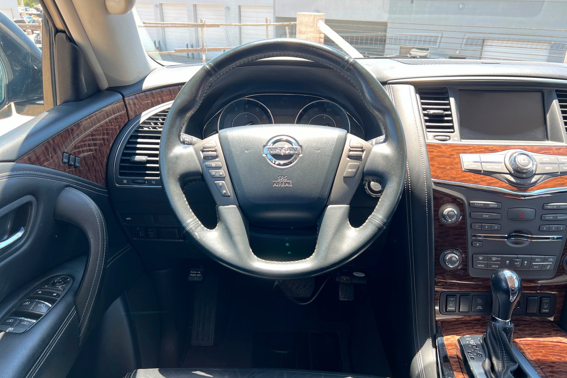 Used 2018 Gun Metallic Nissan SL image 13