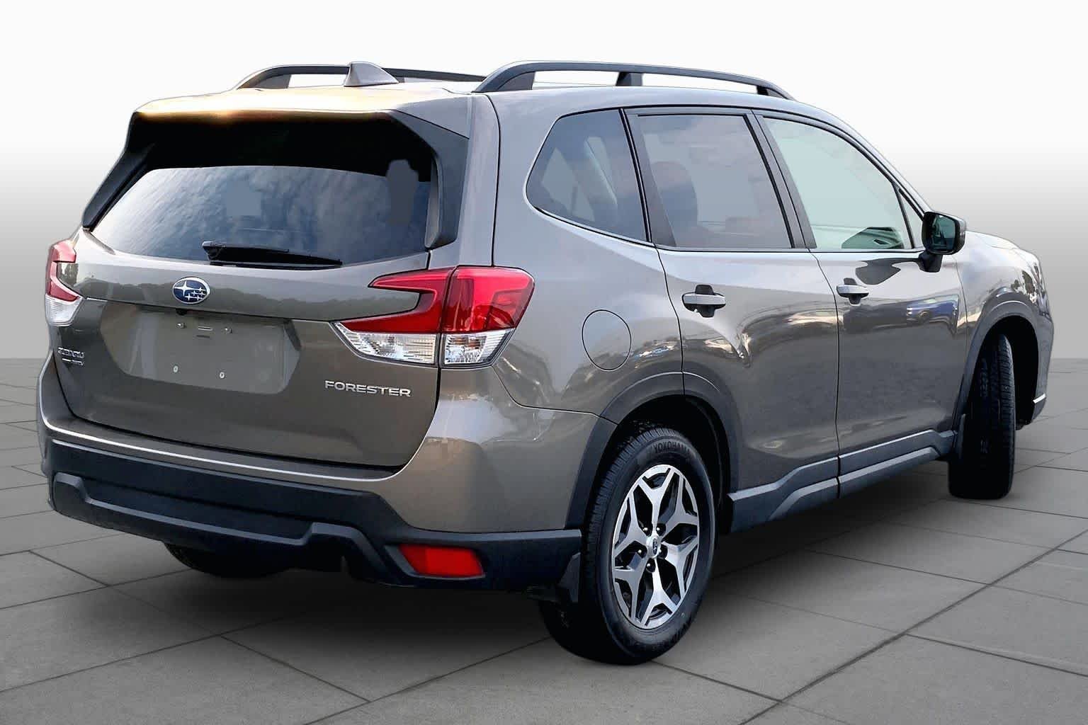 Used 2020 Sepia Bronze Metallic Subaru Premium image 13