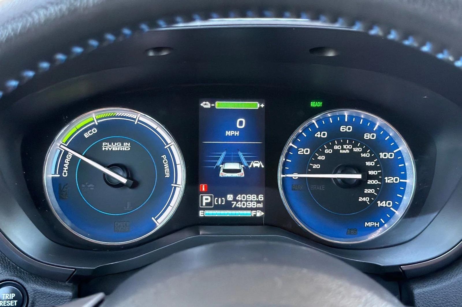Used 2019 White Subaru Hybrid image 32