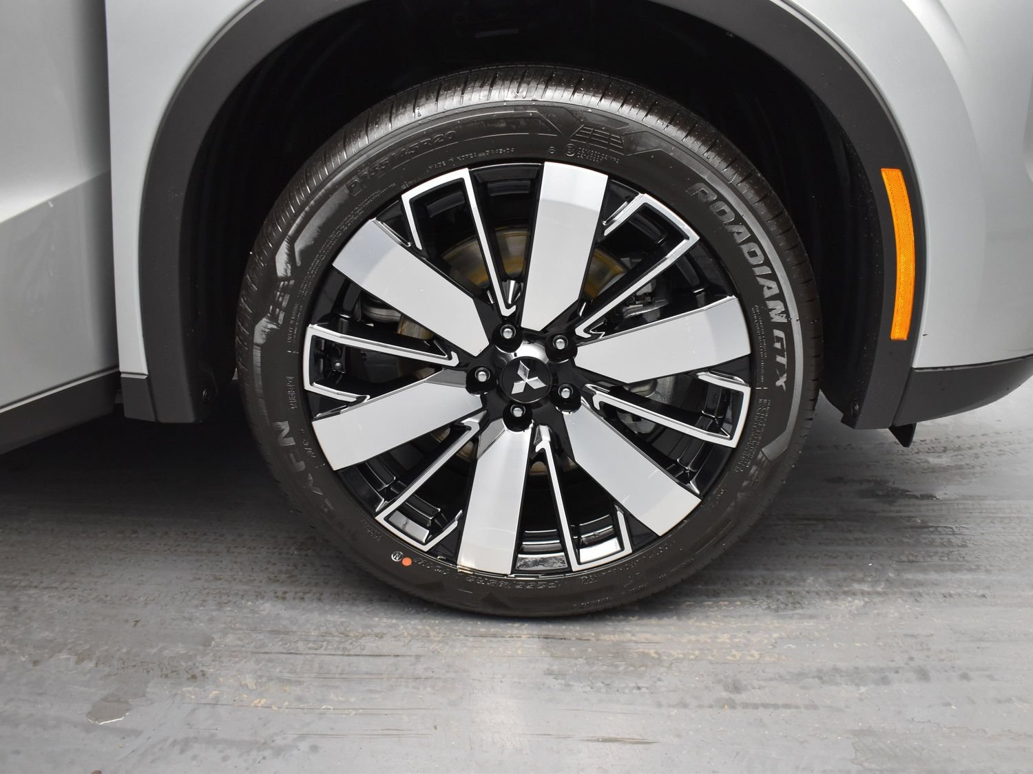 New 2026 Gray Mitsubishi SE 1.5T S-AWC image 5
